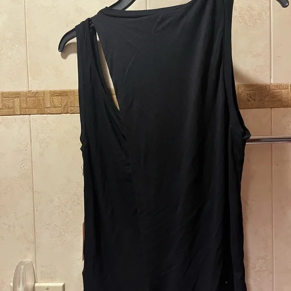 NWT Forever 21  Black Tank size xs - Picture 3 of 4